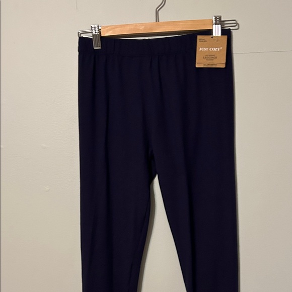 Just Cozy Navy Leggings. M/L. Size 6-12 stretch. Poly/ spandex. - Picture 4 of 9